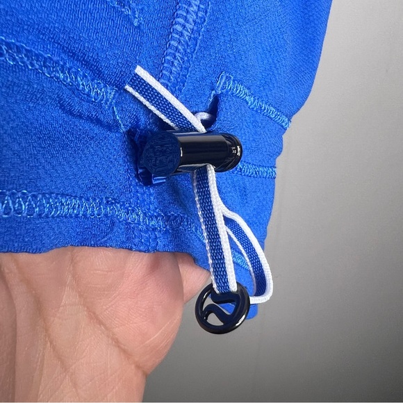 Lululemon Blue and White Elevate Tank Womens Size 6 - Picture 6 of 10